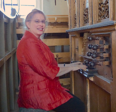 Gwendolyn Toth organ